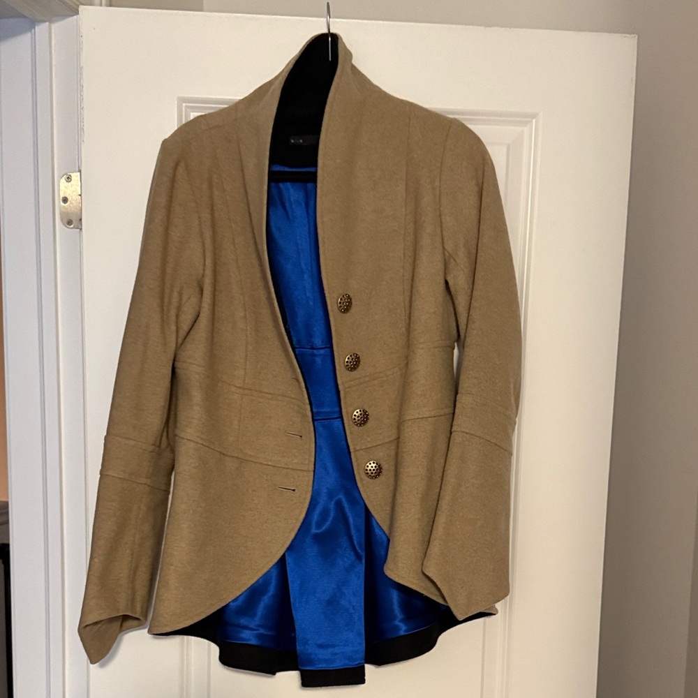 Chic Tan jacket with Vibrant Blue Lining